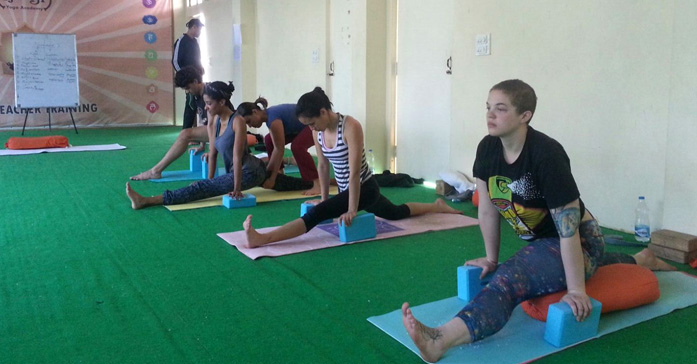 Helping Yoga Helping Yoga