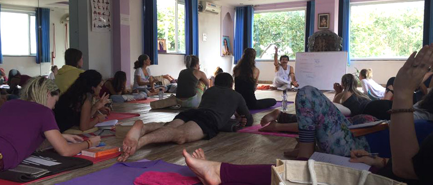 100 Hour Yoga Teacher